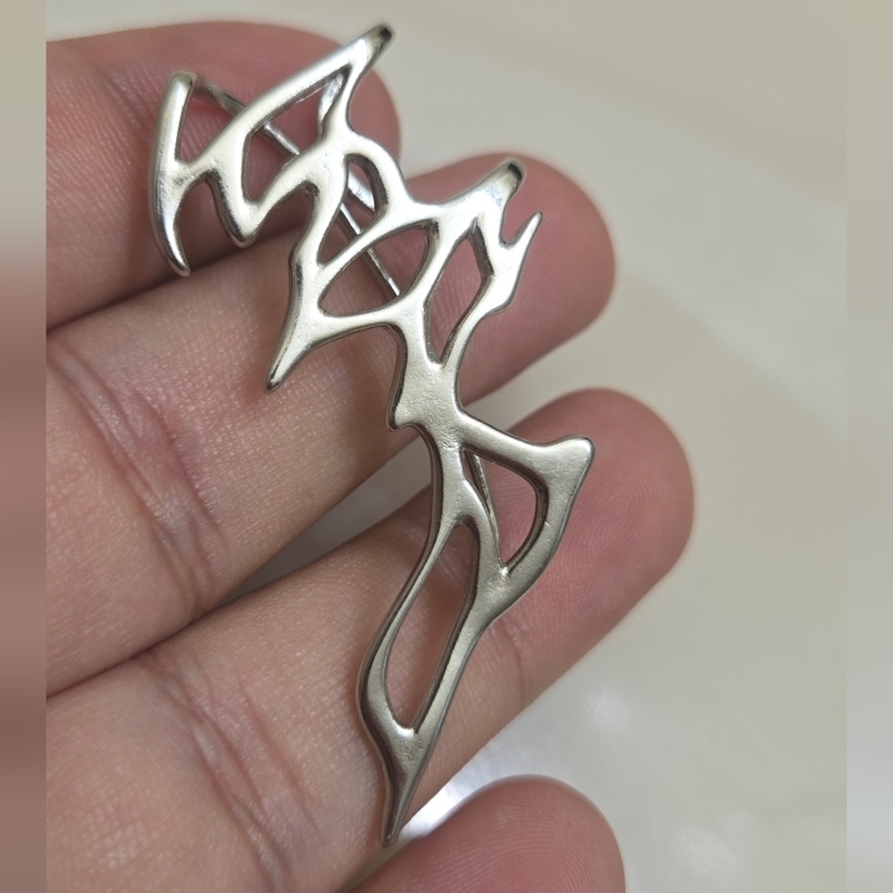 Stailess Steel Ear Cuff (Non Piercing) Unisex - Picture 2 of 4